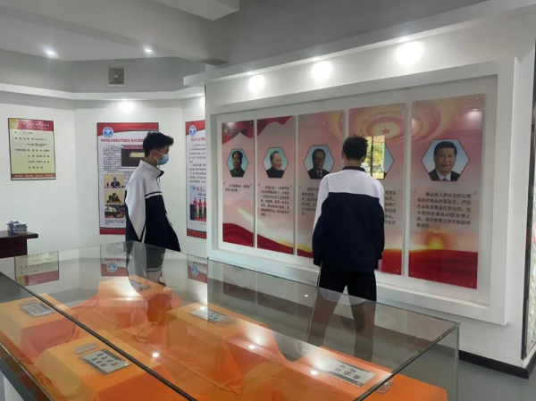 岳陽市江南通信職業(yè)技術(shù)學校,岳陽江南學校,岳陽江南通信學校,岳陽職業(yè)學校