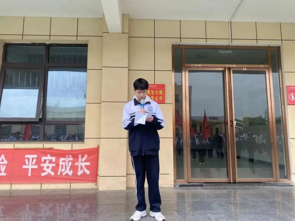 岳陽市江南通信職業(yè)技術(shù)學校,岳陽江南學校,岳陽江南通信學校,岳陽職業(yè)學校